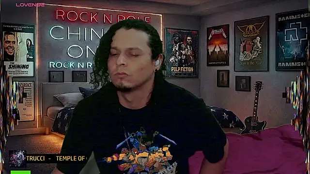 chino_roz webcam