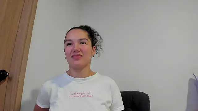 MiaRouseex webcam