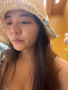 xiaochengzi505 (F milf) - 户外国王控制5分钟！上身真空到下播