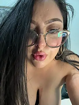 MileyGia webcam