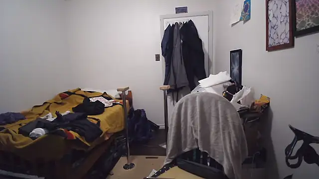 JohnnyMoves webcam