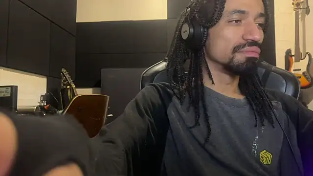FavelaDaddyCum webcam