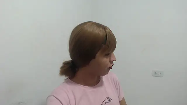 estefania224 webcam
