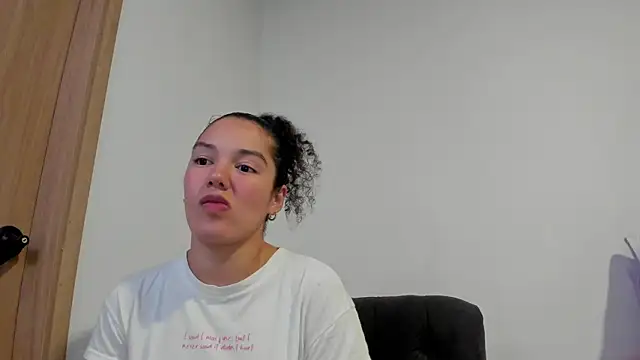 MiaRouseex webcam
