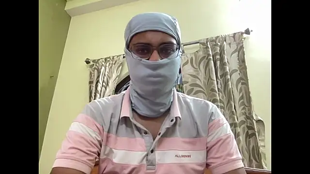 Slave_Aryan webcam