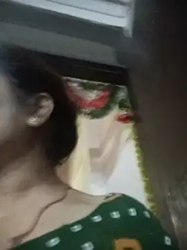 Trisha_71 webcam