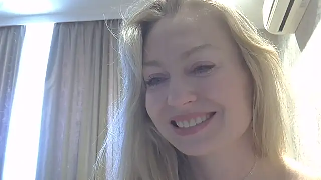 ZarinaSwift webcam