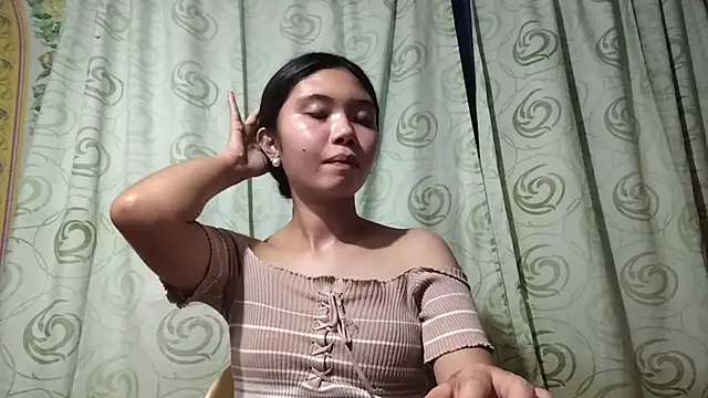 RegenaKhanponaphan webcam