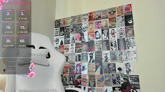 EvelinaLuu webcam