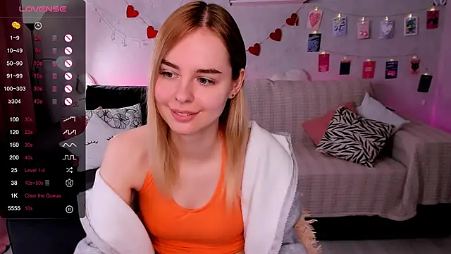 LillianShine webcam