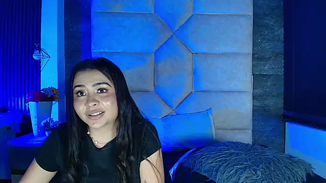 Ariia_Monroee webcam
