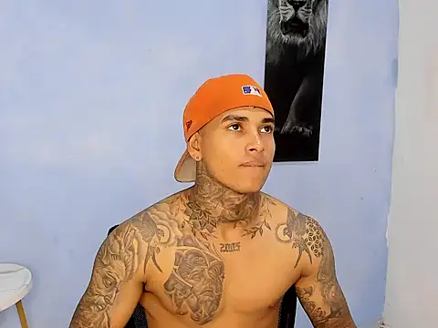 tyler_bell_ webcam