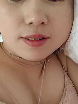 Lili_93 webcam