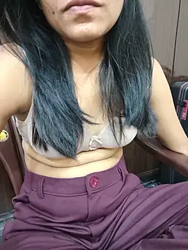 Shanaya_001 webcam