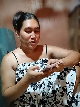 Romantic_Sabrina webcam