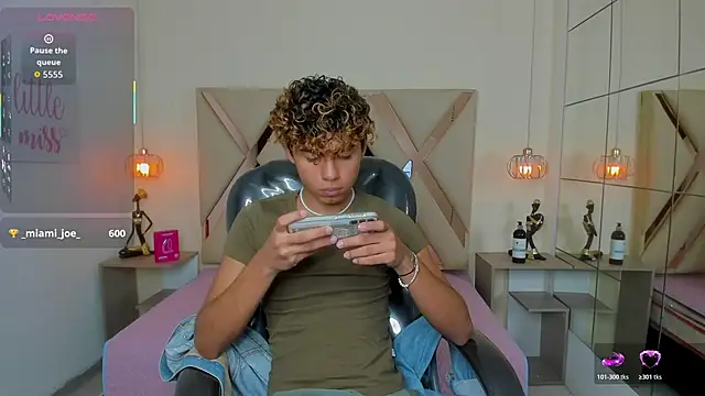 Anyelo_Twink