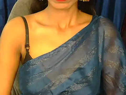 Queen_pooja1 webcam