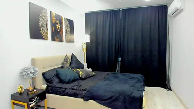 redlipse - RedLipse's free webcam - UK Sex Cams
