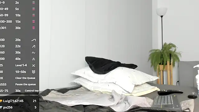 TanishaEvans webcam