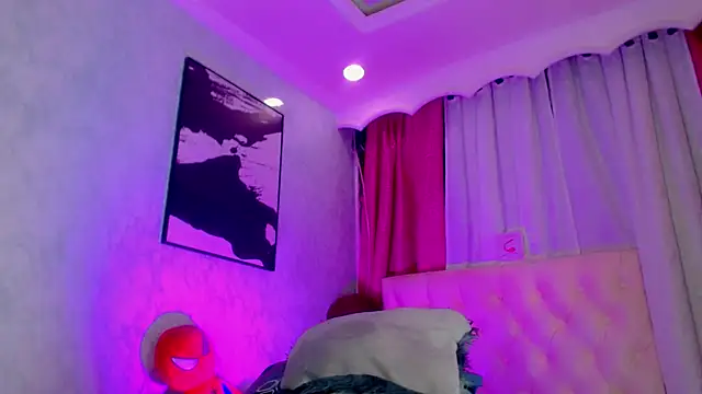 Julia_Bulette1 webcam