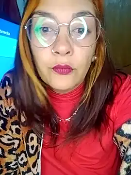 kuramaqueen webcam