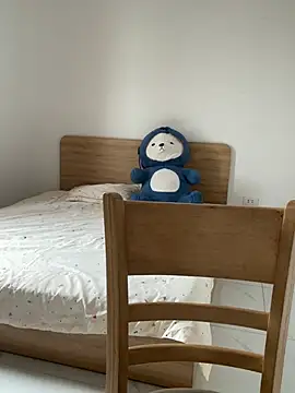 Lilyy_babyy webcam