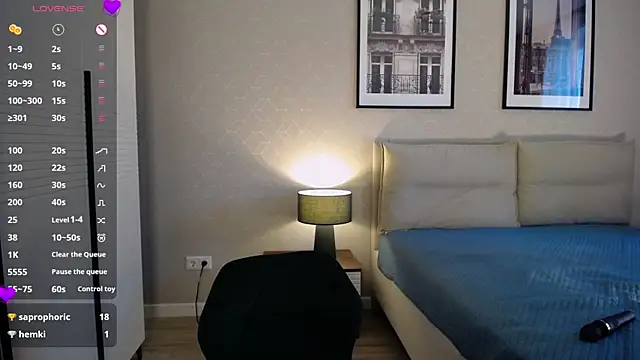 alice_rays__ webcam