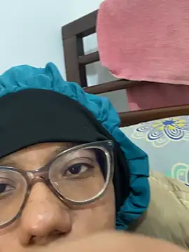 Valen_1990 webcam