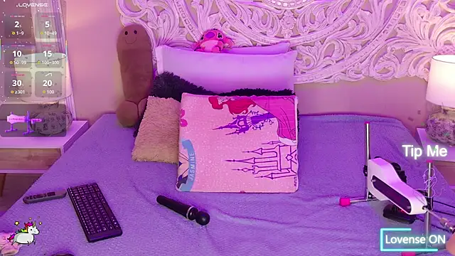 MalaikaBrown webcam