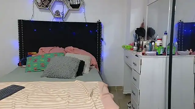 charlotte_077 webcam
