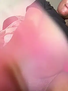 Kikie23 webcam
