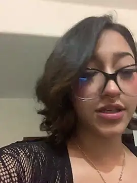 LilithMonette webcam