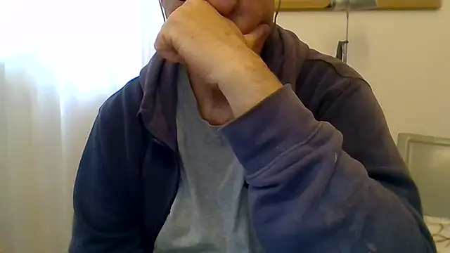 ANONIMO7735 webcam