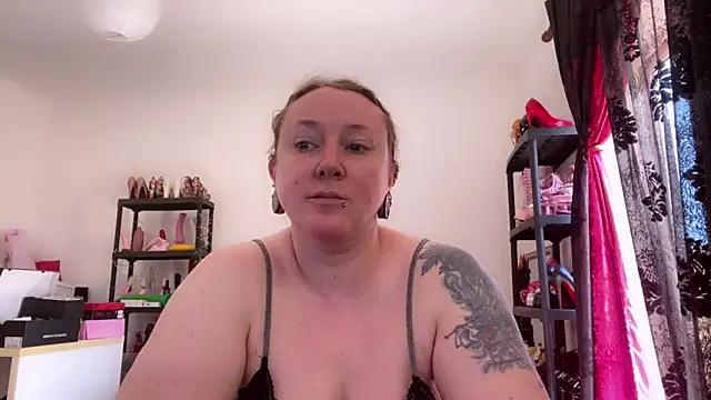 kisicaxx webcam