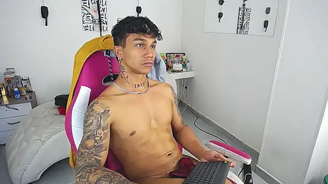 Leonard_Price webcam