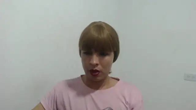 estefania224 webcam