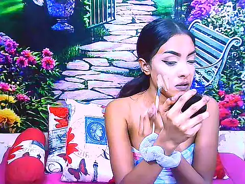 IndianPretty14u2Luv webcam