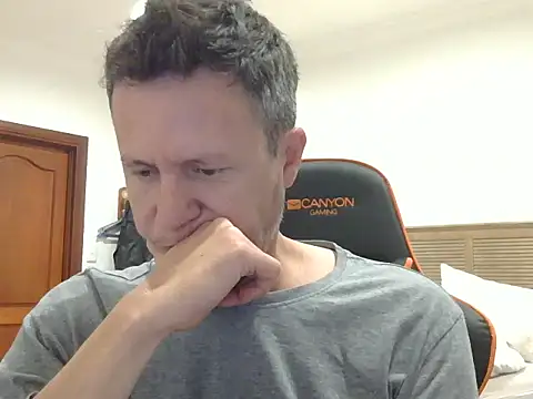 TroyDieselXXX webcam