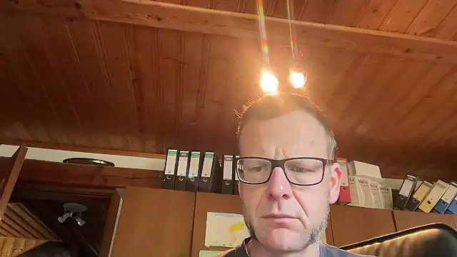 o_florian_o1 (Ask my age) - Penis Show