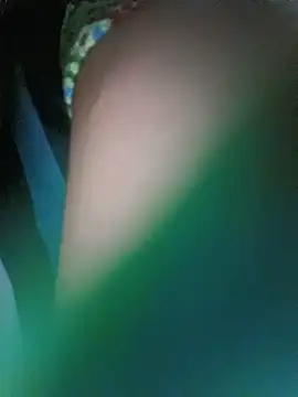 Hot12345_1 webcam