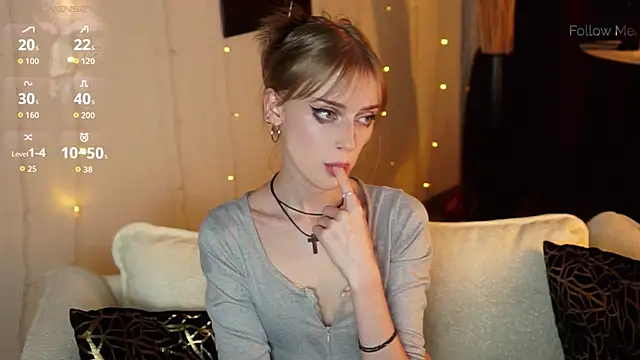 KiraMontoya webcam
