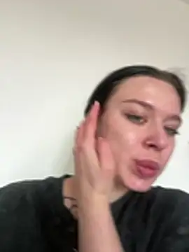 AlishaOfThorns webcam