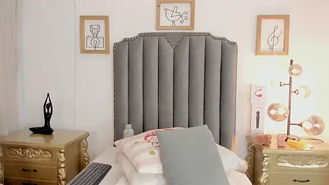 frehia_dimou webcam
