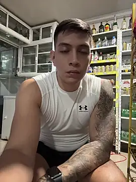 OliverWest04 webcam
