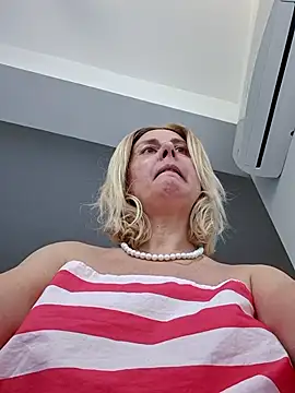 Amelia9798 webcam
