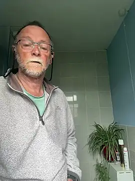 Moonraker64 webcam