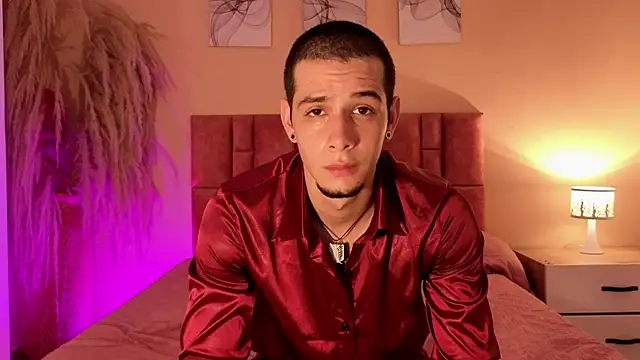 isaacblaze_ webcam