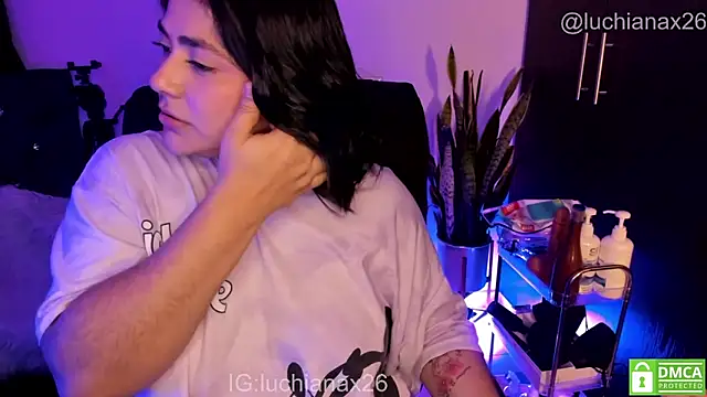 lucy26_ webcam