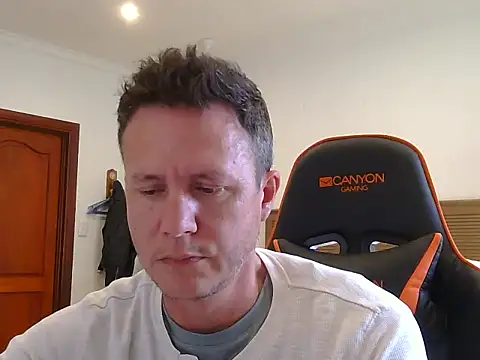 TroyDieselXXX webcam