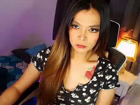MajesticKitana webcam